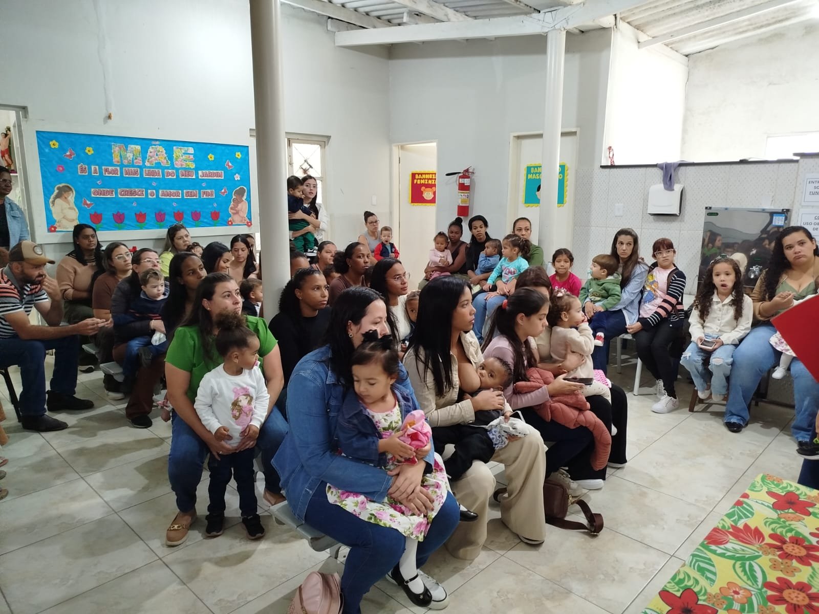 Creche Olaria faz reunião trimestral e homenagem para as Mães